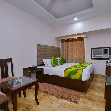 Hotel Kabeer New Delhi @ New Delhi Railway Station Exterior photo